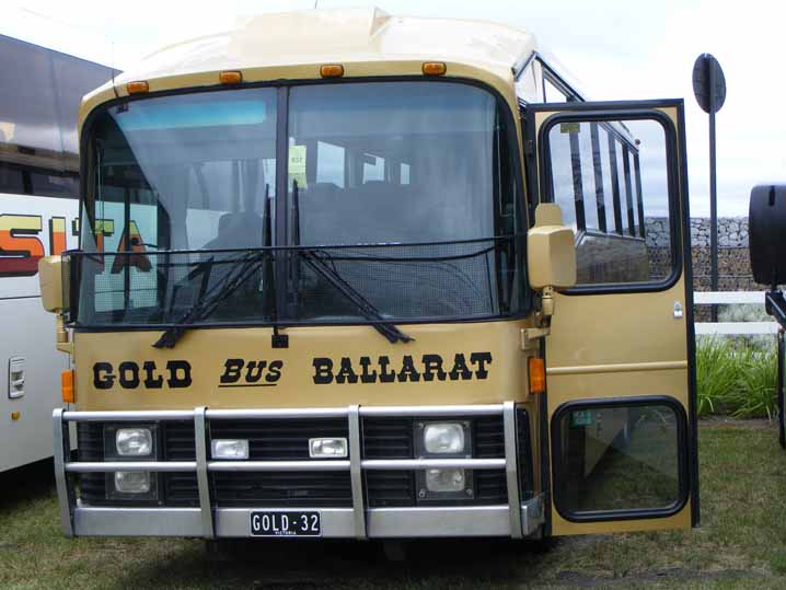 Gold Bus Ballarat MAN 10.180 PMCSA Apollo 32